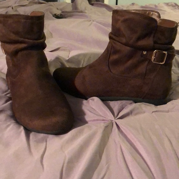 Sears Shoes - Size 7 boots